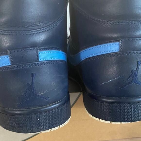 2017 Nike Air Jordan 1 Retro Mid Obsidian University Blue Men Sneakers- SZ 13